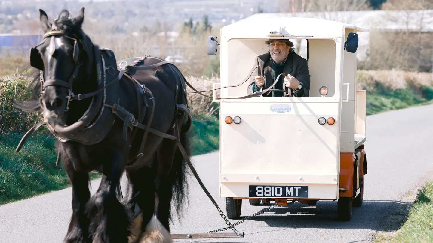 'The Three Urns' Yolculuğunu Eşsiz Kılan İrlanda Manzaraları