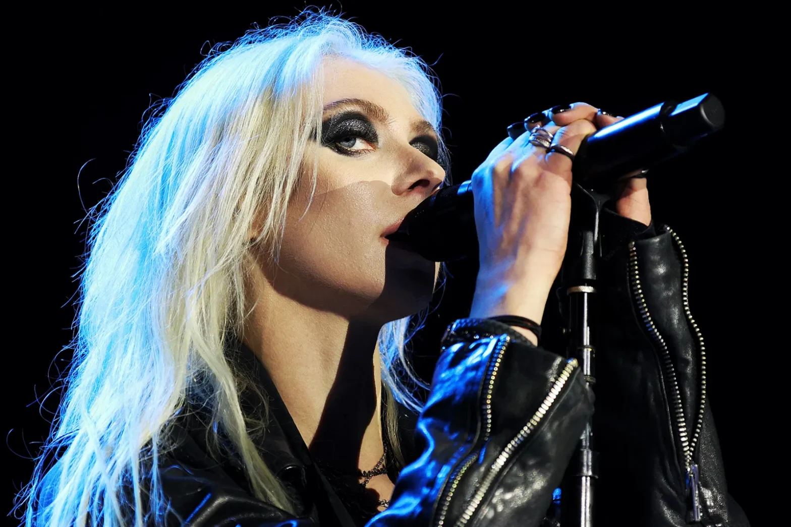 Taylor Momsen'in AC/DC Turunda Yaşadığı Unutulmaz Olay